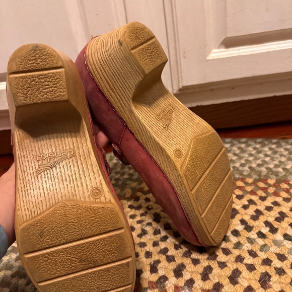 Dansko Women's Missy Mary Jane Red Vegan size 10.5 eu 41   Leather uppers. Roomy - Picture 8 of 9
